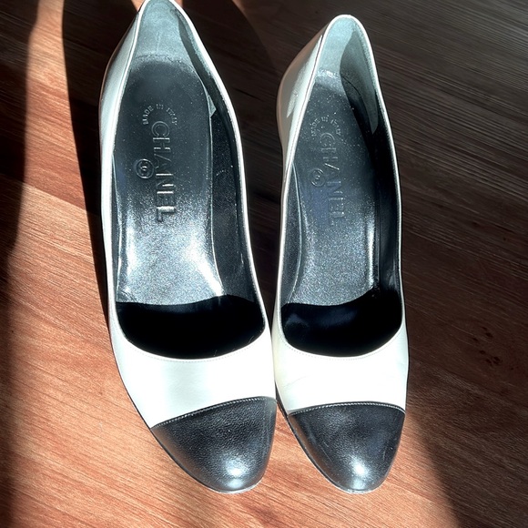 Chanel Cap Toe Pumps - Picture 1 of 6
